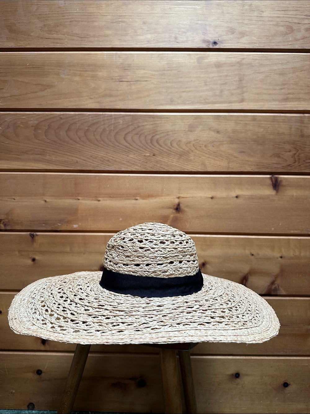 Kate Landry Straw floppy wide brim hat black flat bow ribbon 22” diameter size